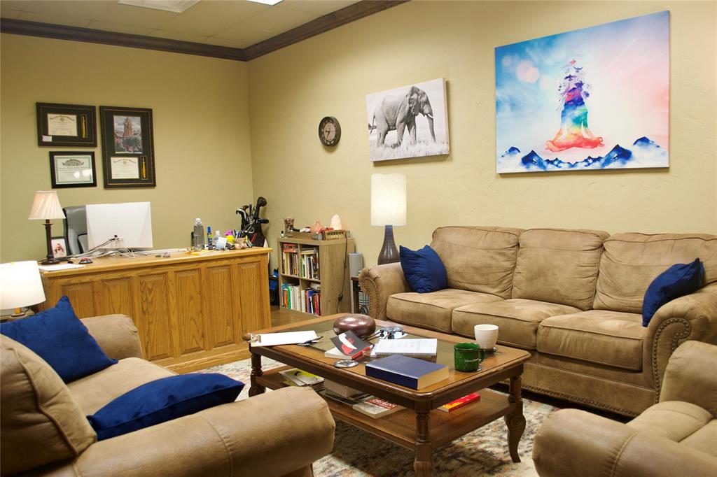 307 E Danforth Road Unit: 124