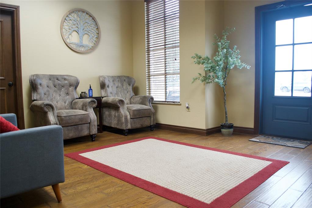 307 E Danforth Road Unit: 124