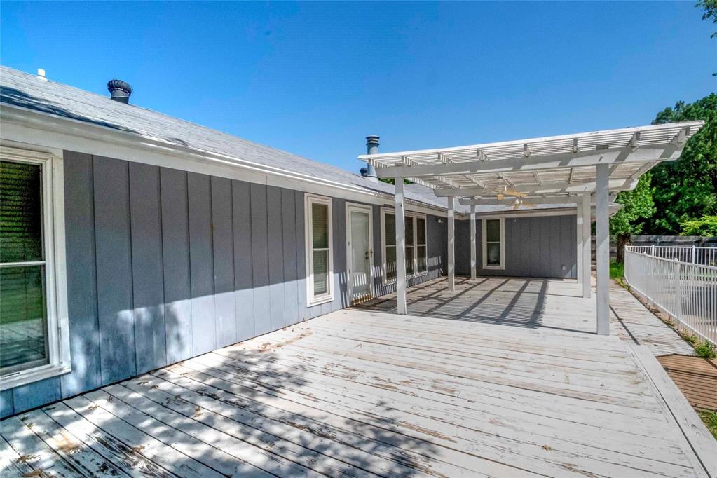 2701 S Mar Vista Street