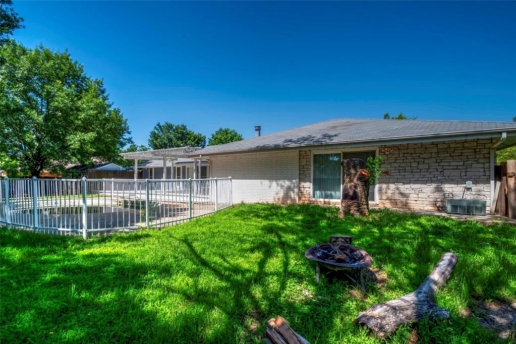 2701 S Mar Vista Street