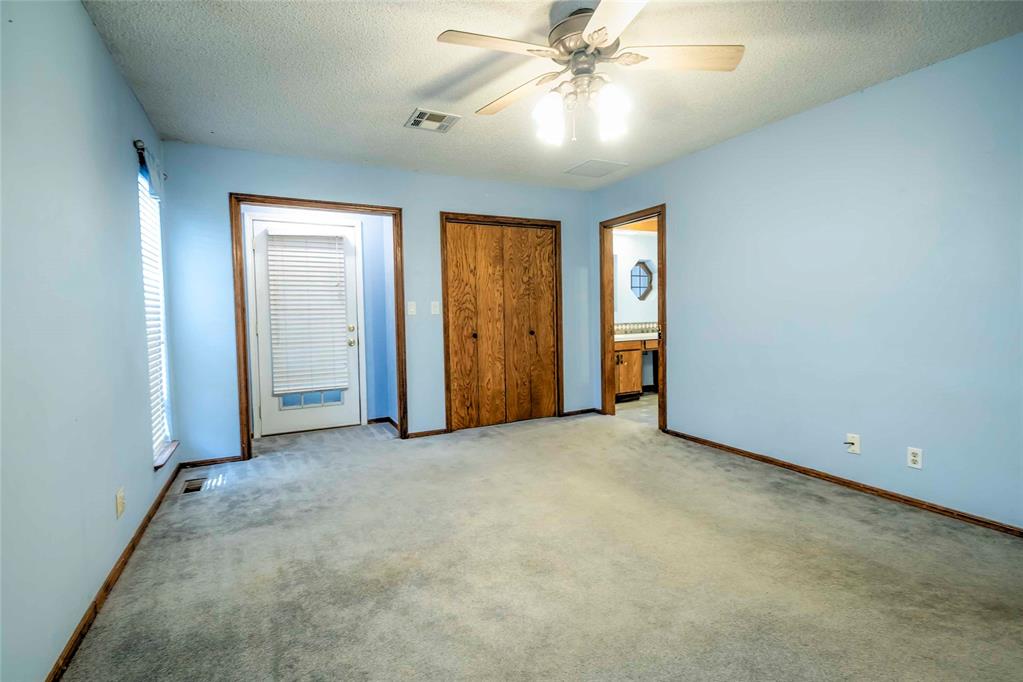 2701 S Mar Vista Street