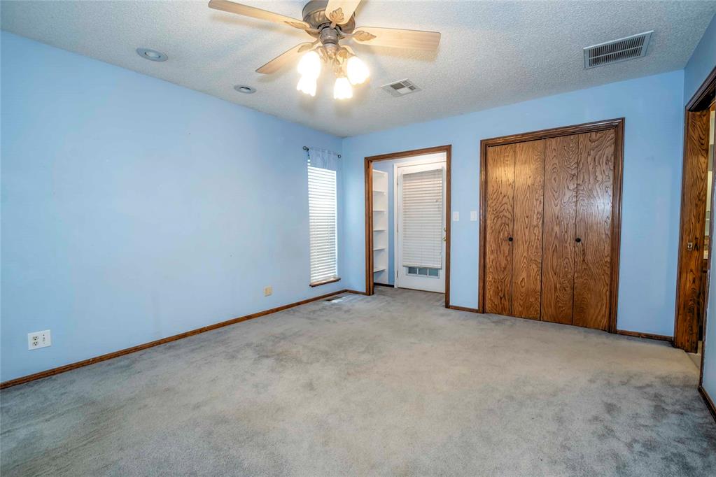 2701 S Mar Vista Street