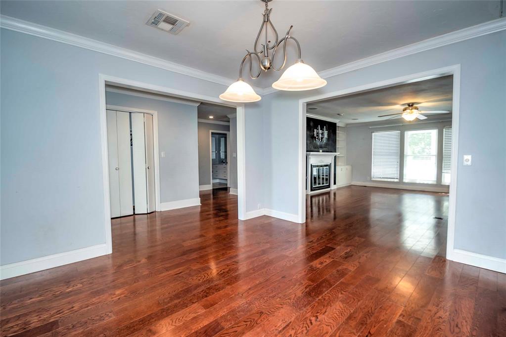 2701 S Mar Vista Street