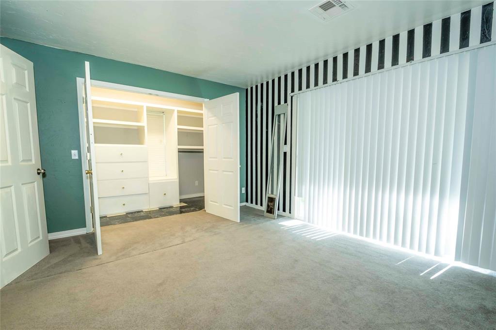 2701 S Mar Vista Street