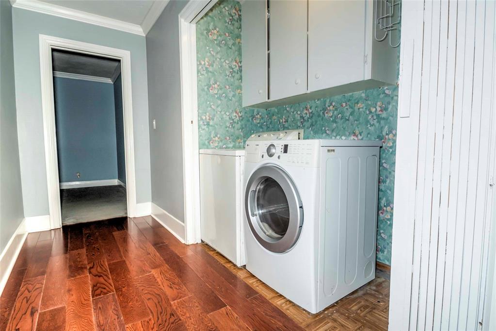 2701 S Mar Vista Street