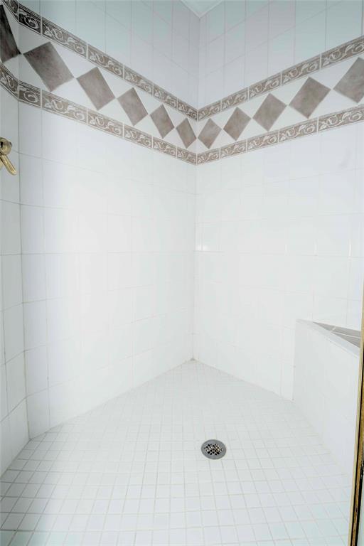 2701 S Mar Vista Street