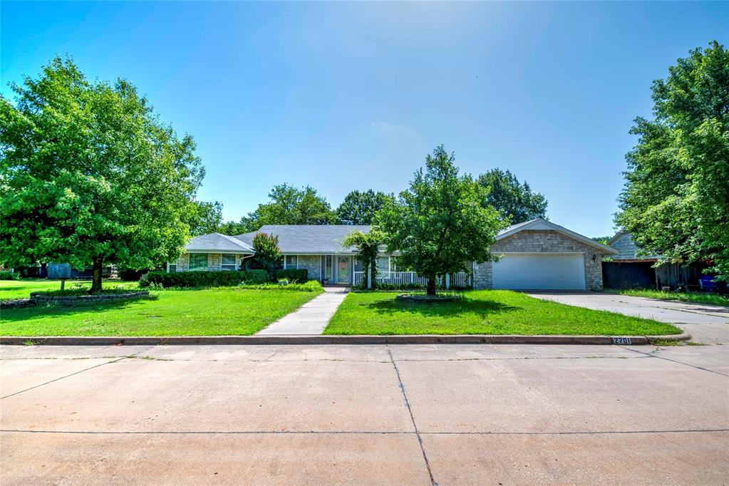 2701 S Mar Vista Street