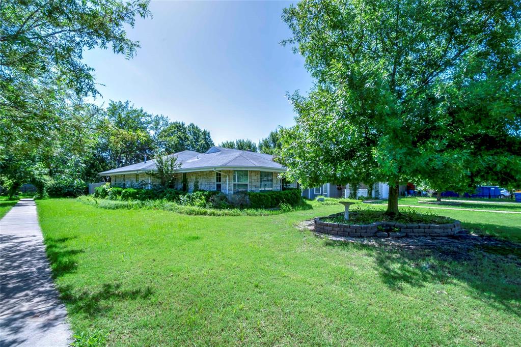 2701 S Mar Vista Street