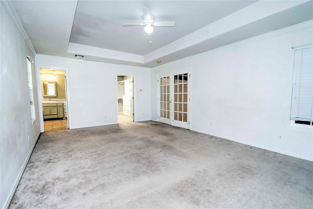 2701 S Mar Vista Street