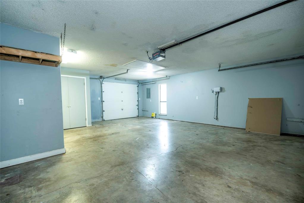 2701 S Mar Vista Street