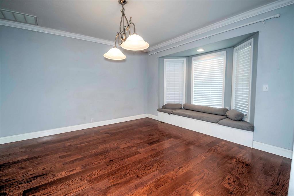 2701 S Mar Vista Street