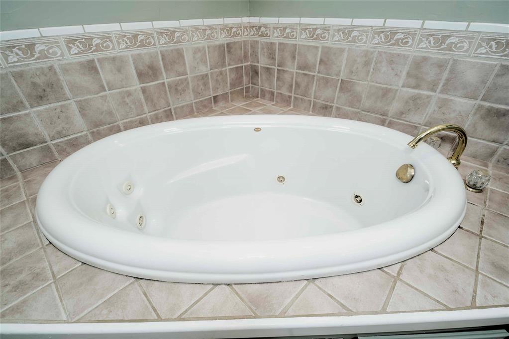 2701 S Mar Vista Street