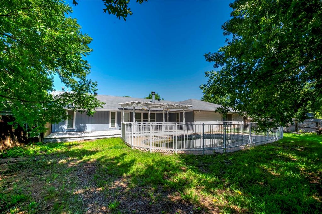 2701 S Mar Vista Street