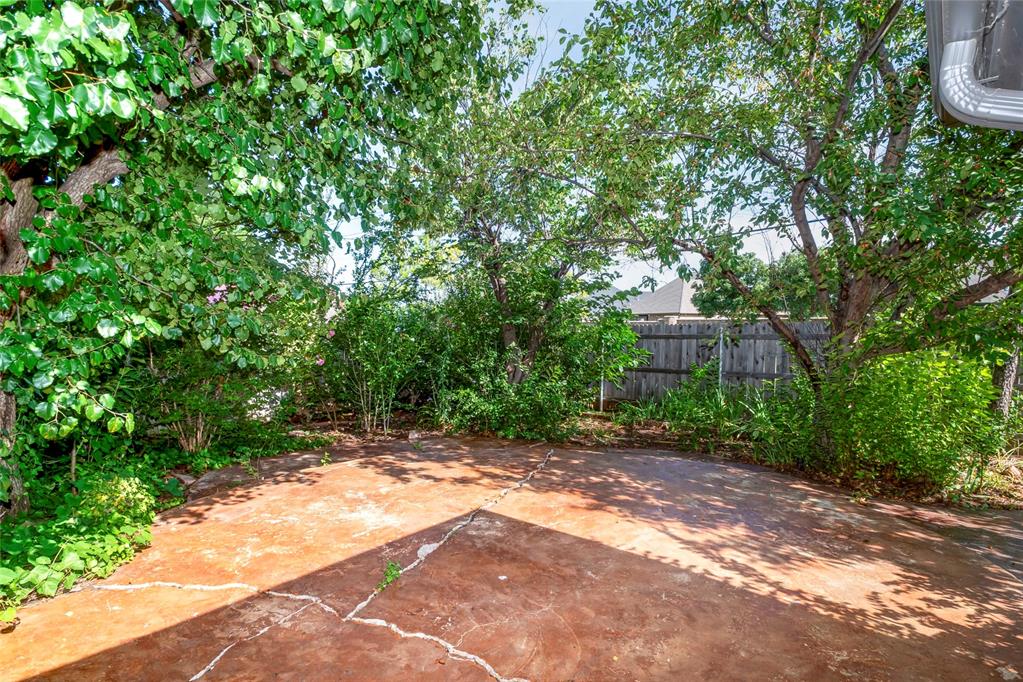 8621 NW 121st Street