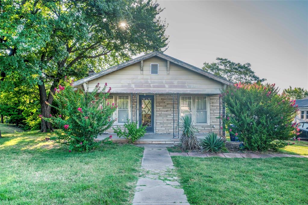 802 Bennett Boulevard