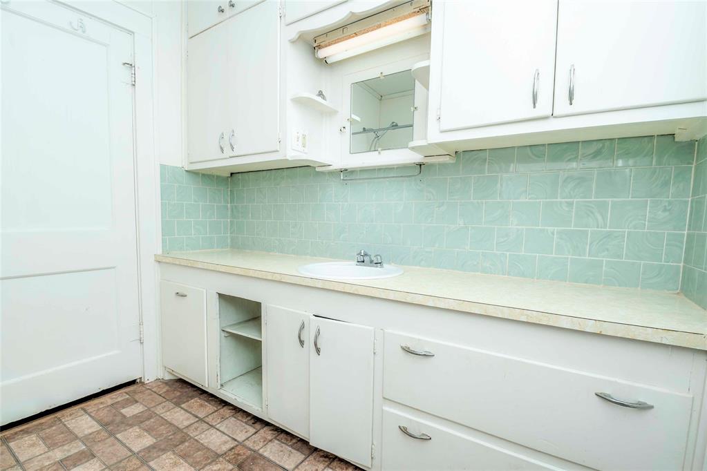 802 Bennett Boulevard