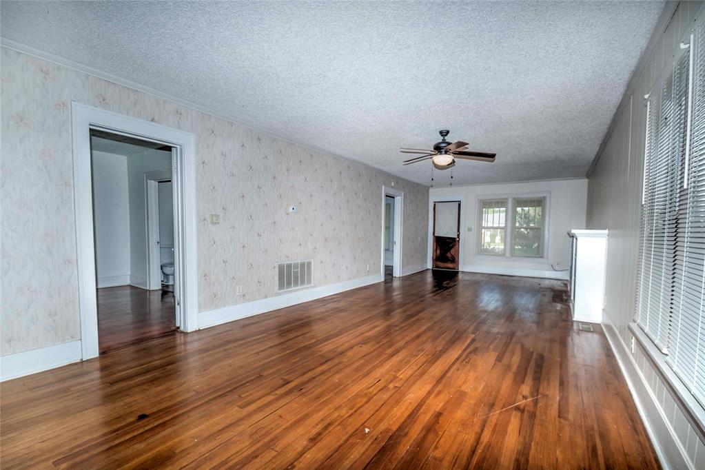 802 Bennett Boulevard