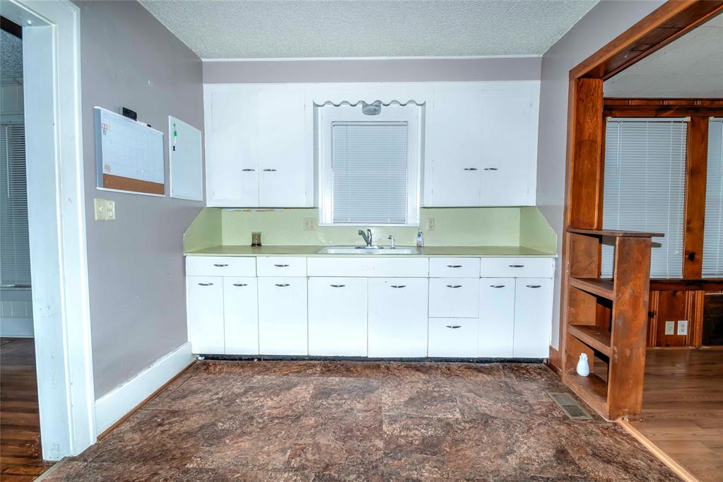 802 Bennett Boulevard