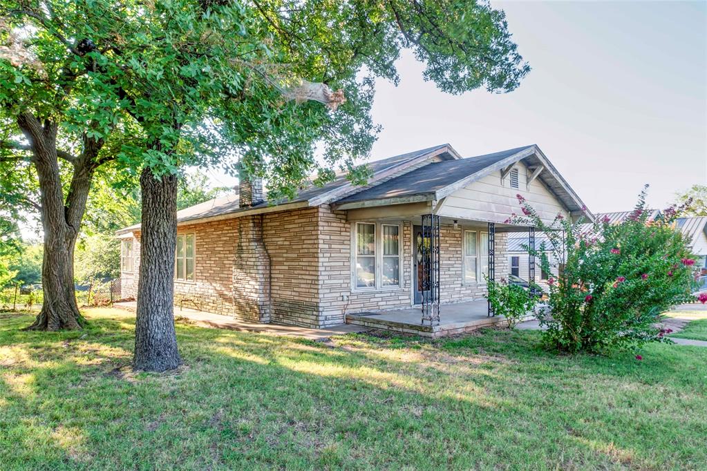 802 Bennett Boulevard