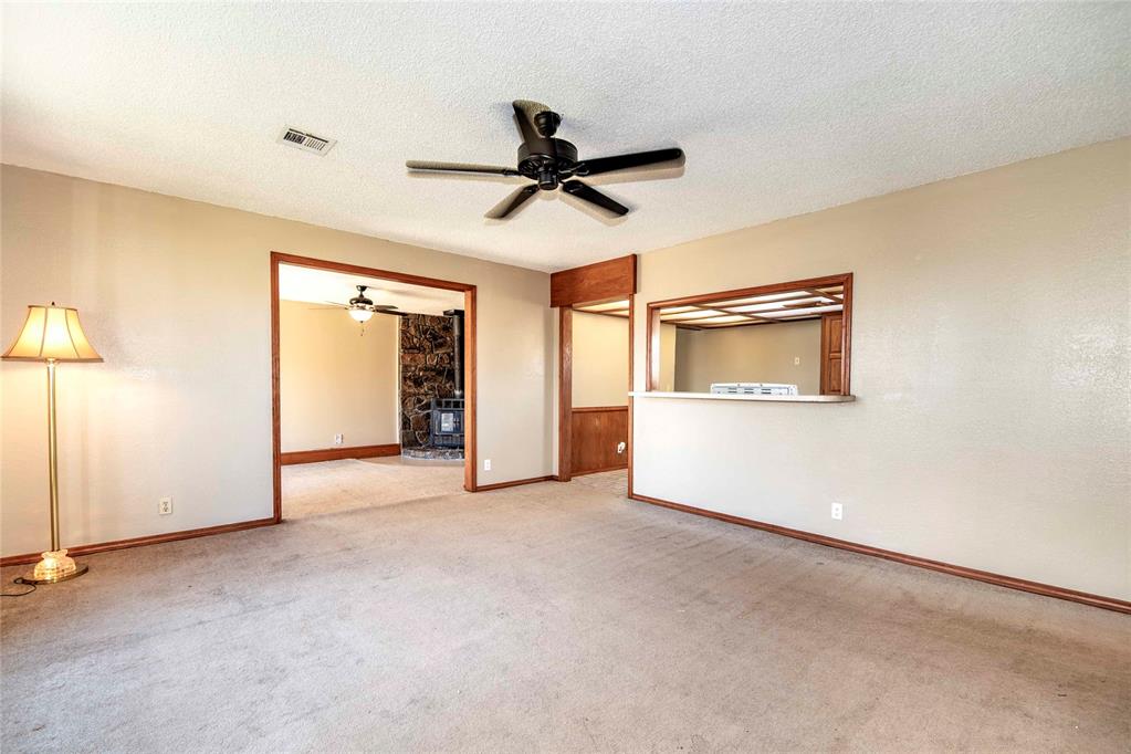 410 N Flanagan Avenue