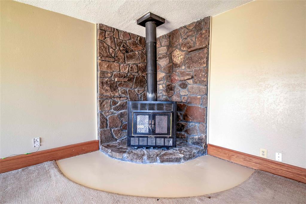 410 N Flanagan Avenue