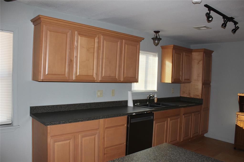 413 W 2nd Street