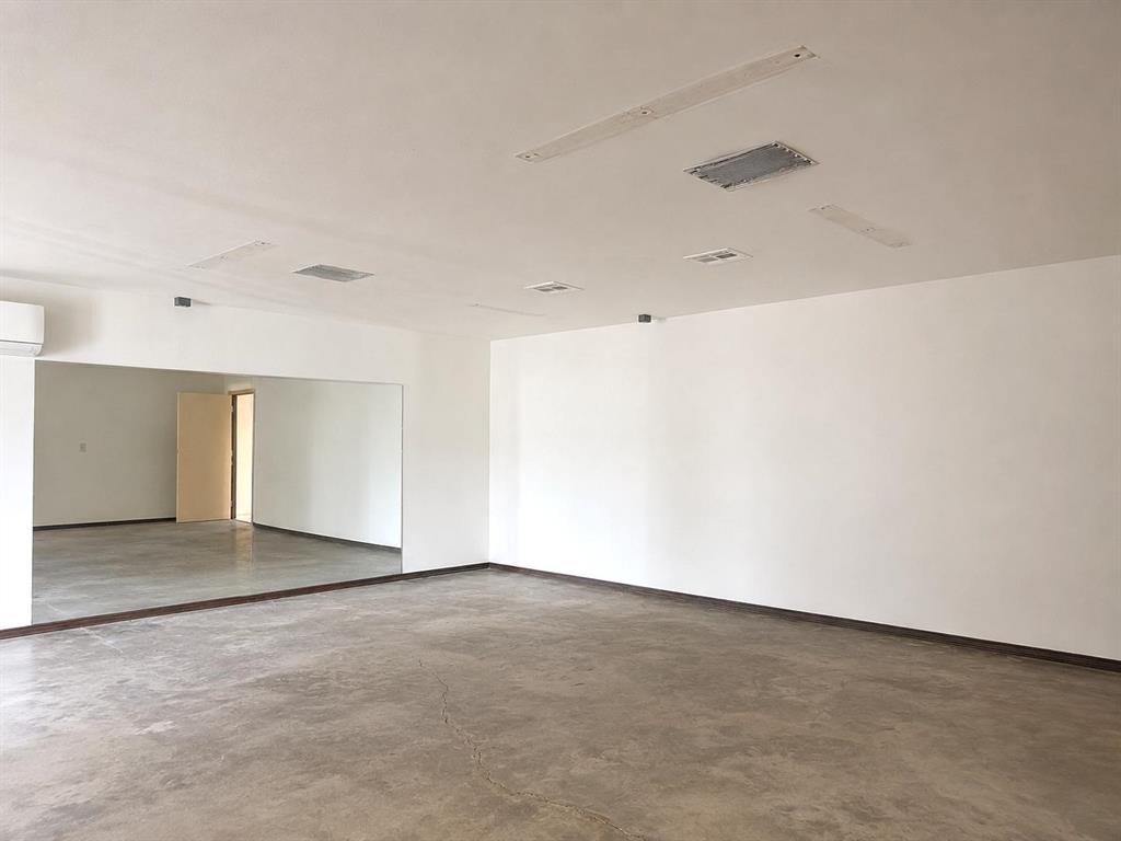 1204 Manvel Avenue