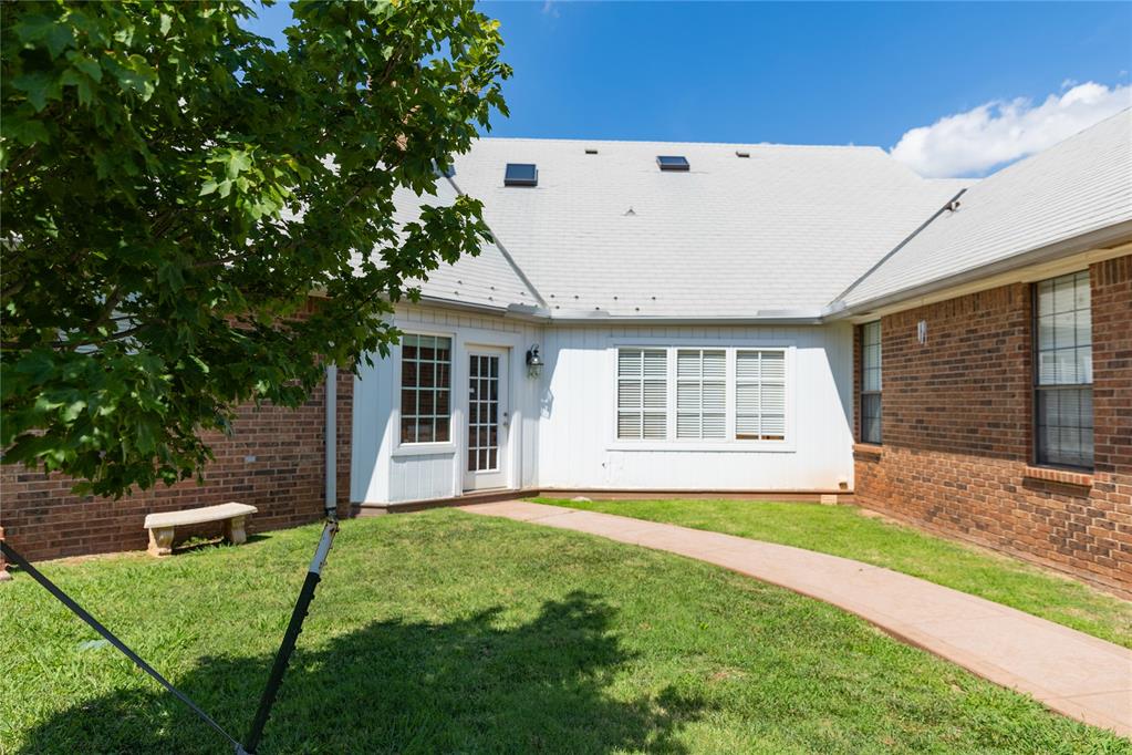 5000 Misty Glen Circle
