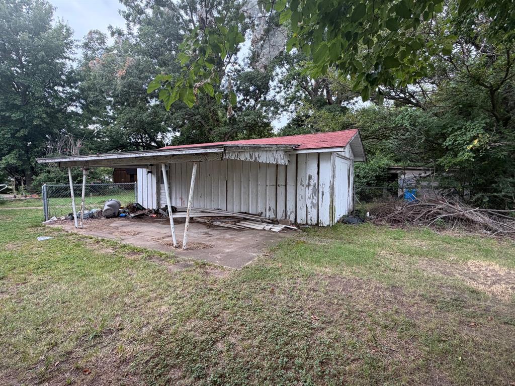 106 S 4th Avenue