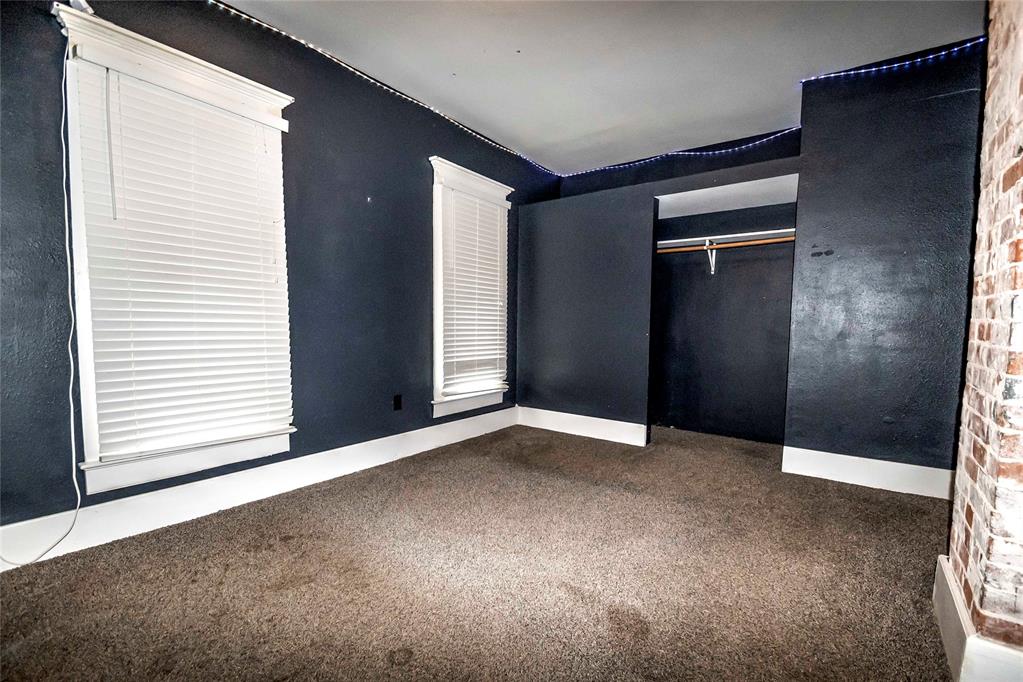 115 W 5th Street