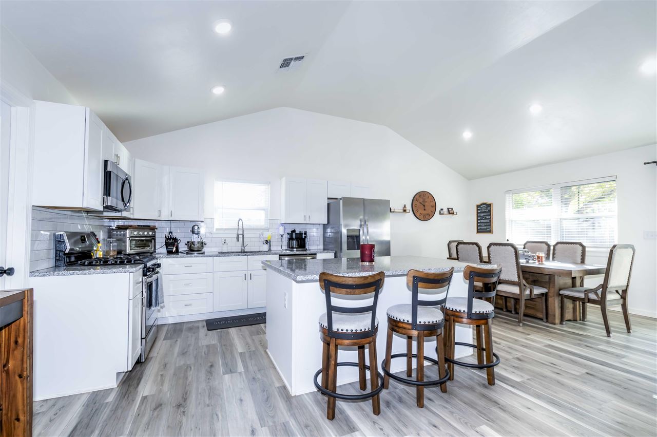 6 N Canyon Rim Drive