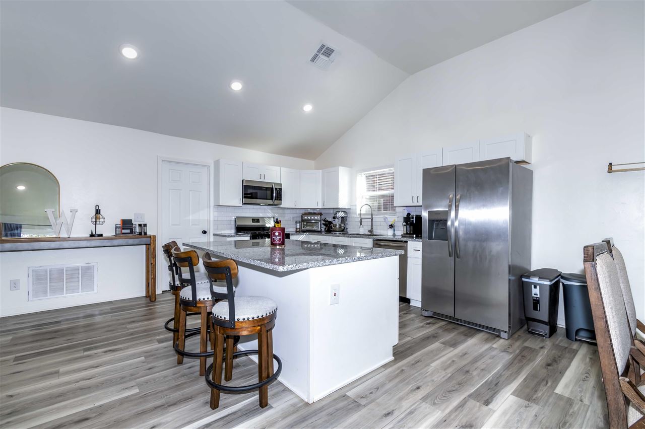 6 N Canyon Rim Drive