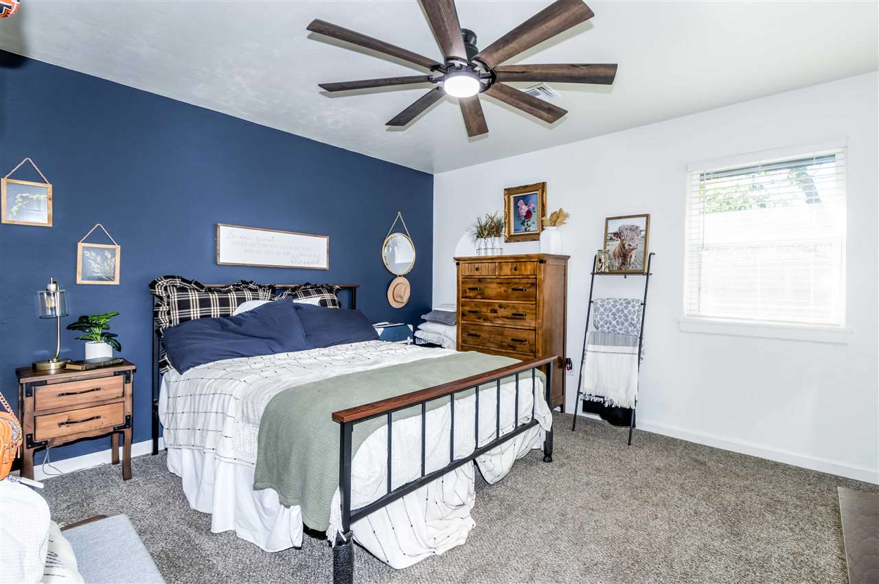 6 N Canyon Rim Drive