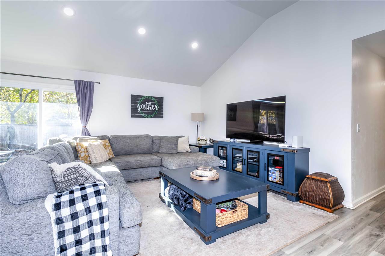 6 N Canyon Rim Drive