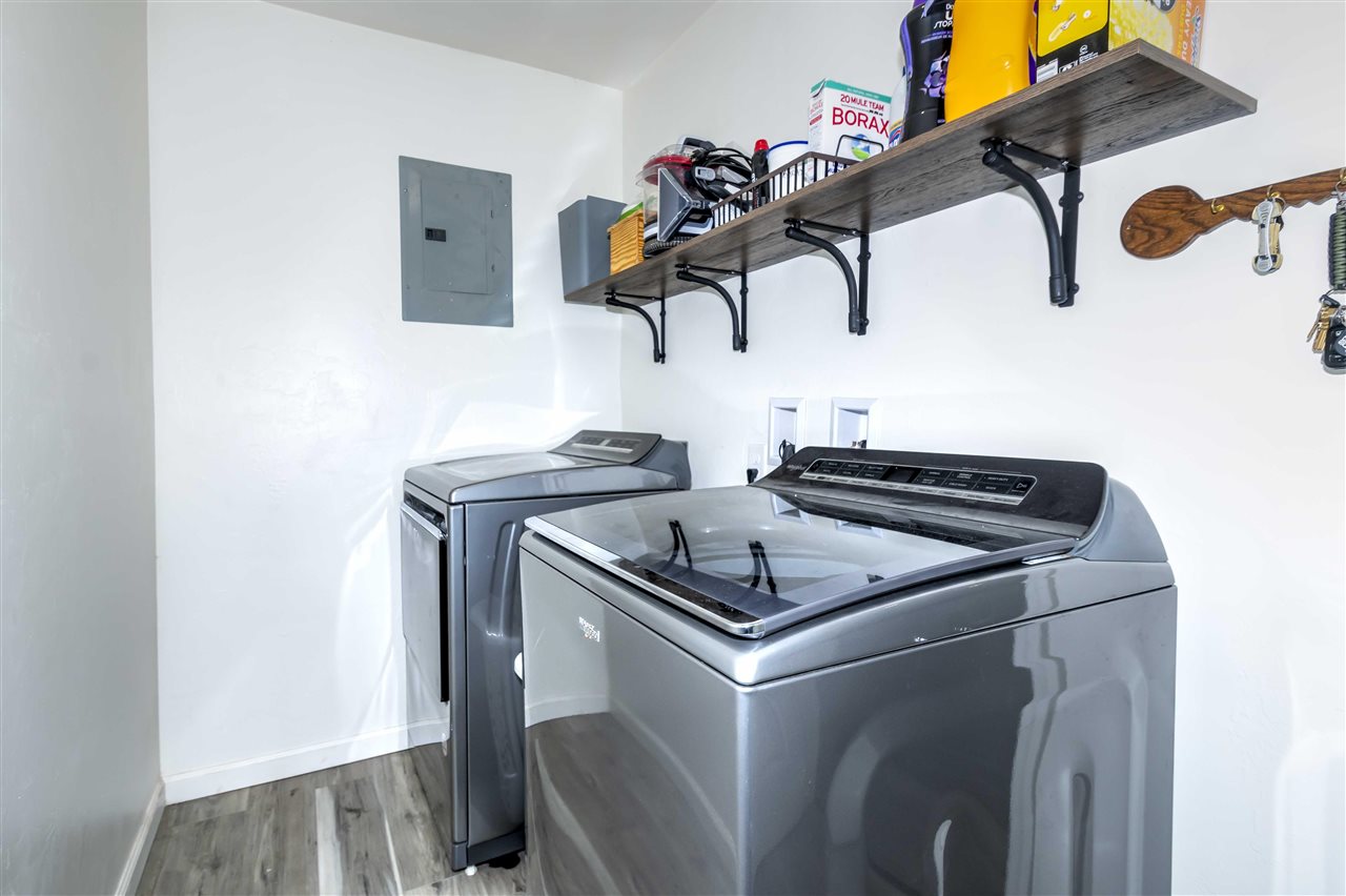 6 N Canyon Rim Drive