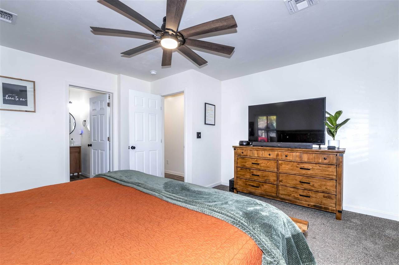 6 N Canyon Rim Drive