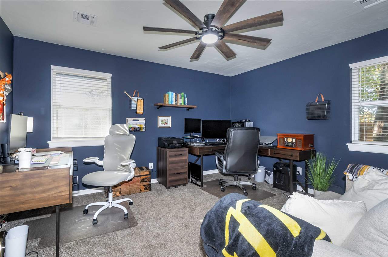 6 N Canyon Rim Drive