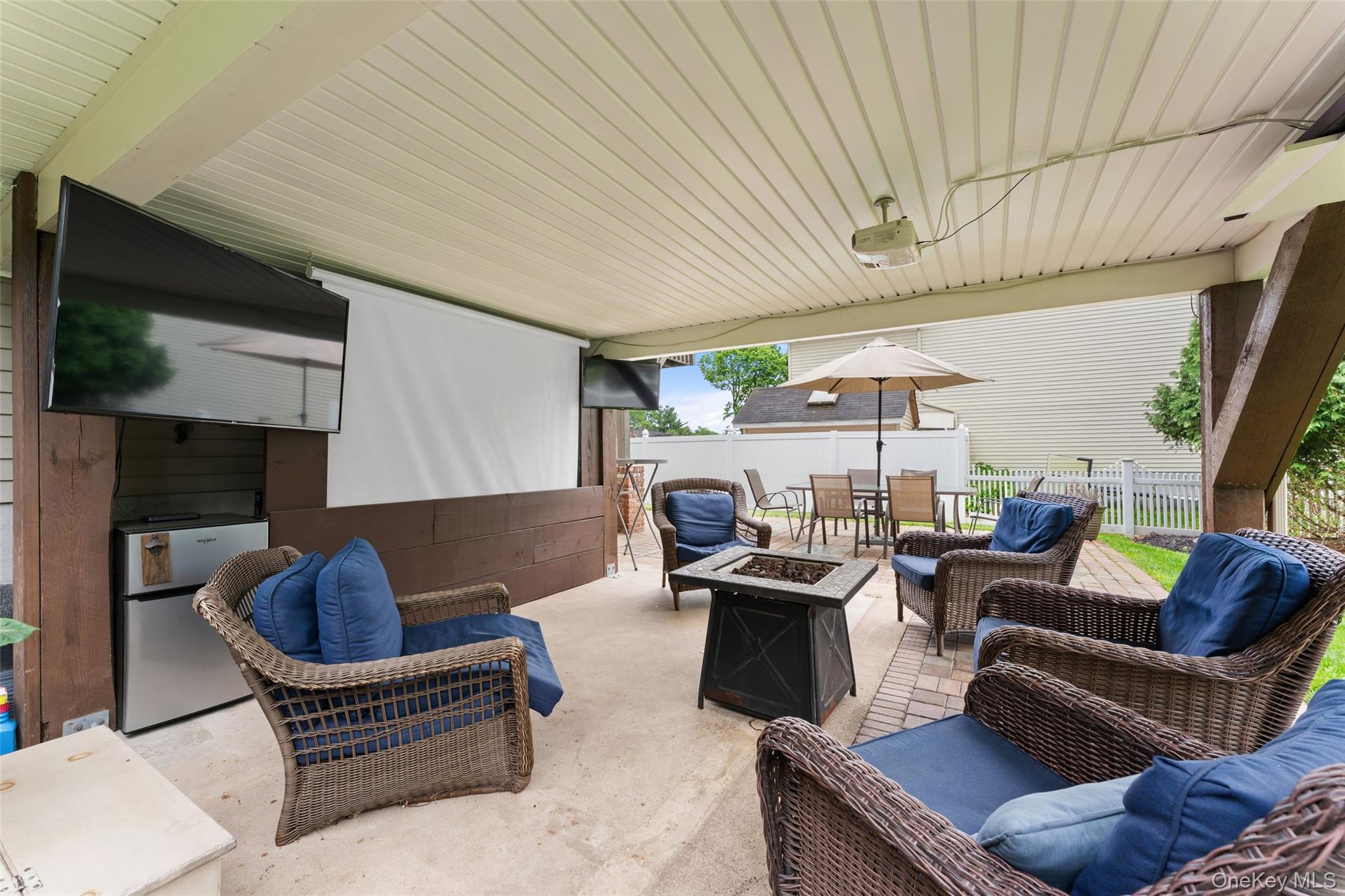 1 Sherwood Road