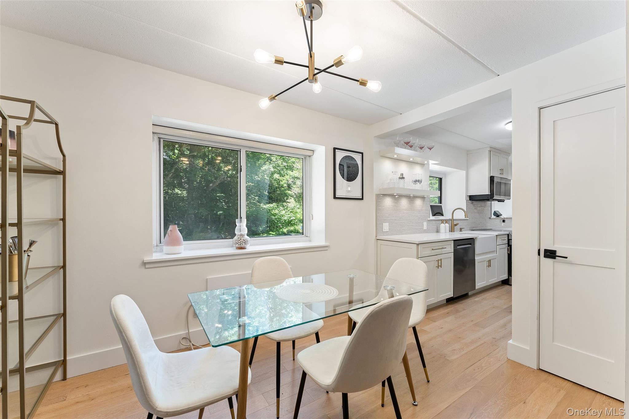 412 Benedict Avenue Unit: 2B