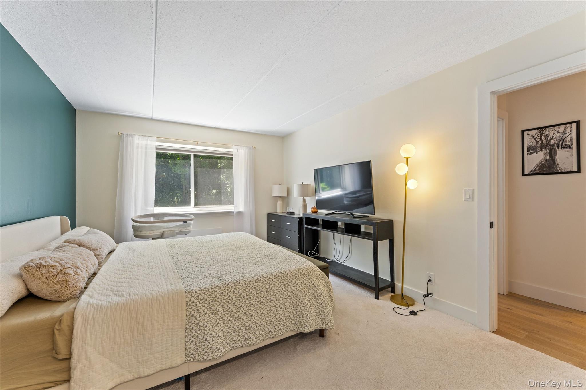 412 Benedict Avenue Unit: 2B