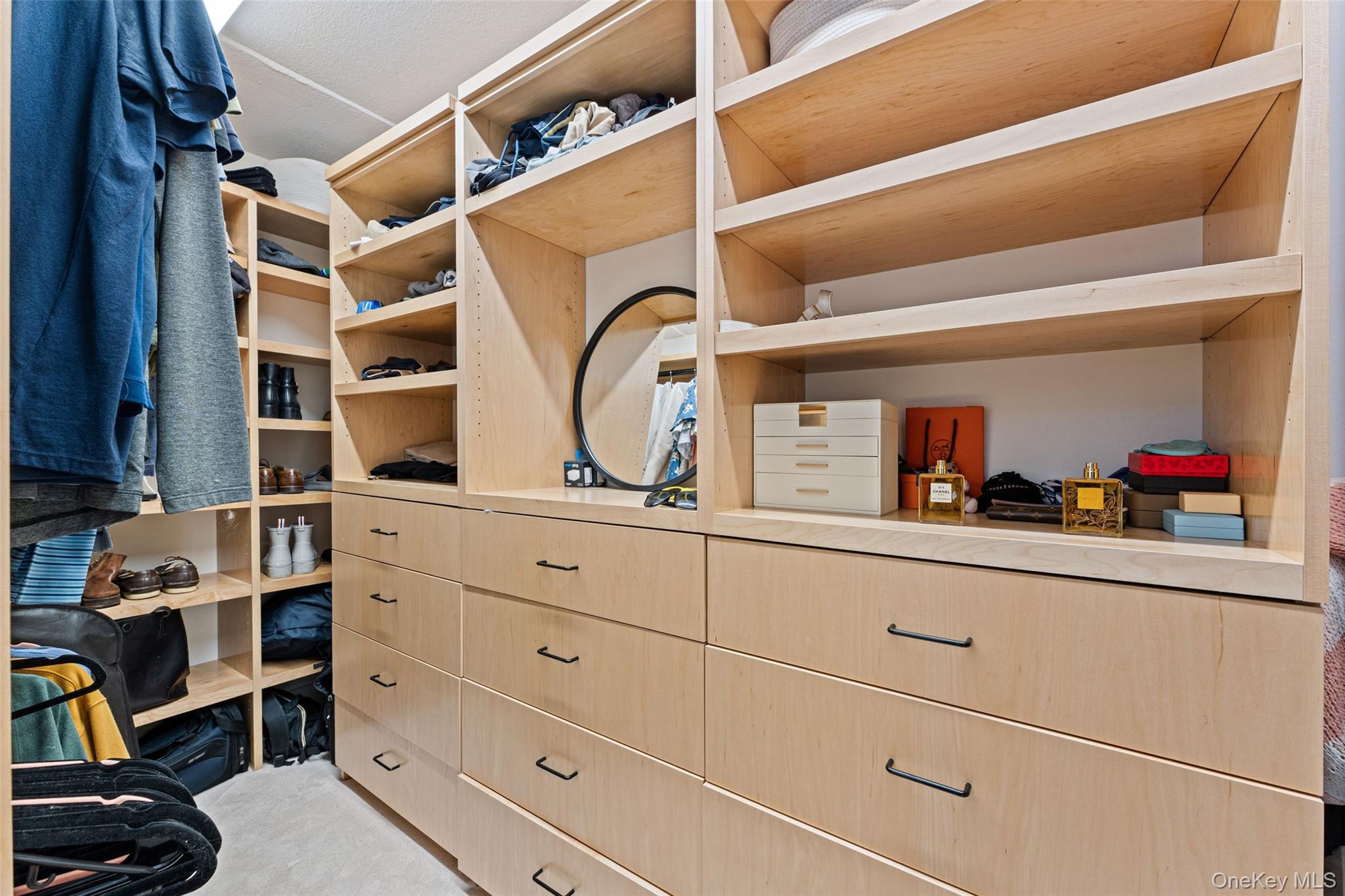412 Benedict Avenue Unit: 2B