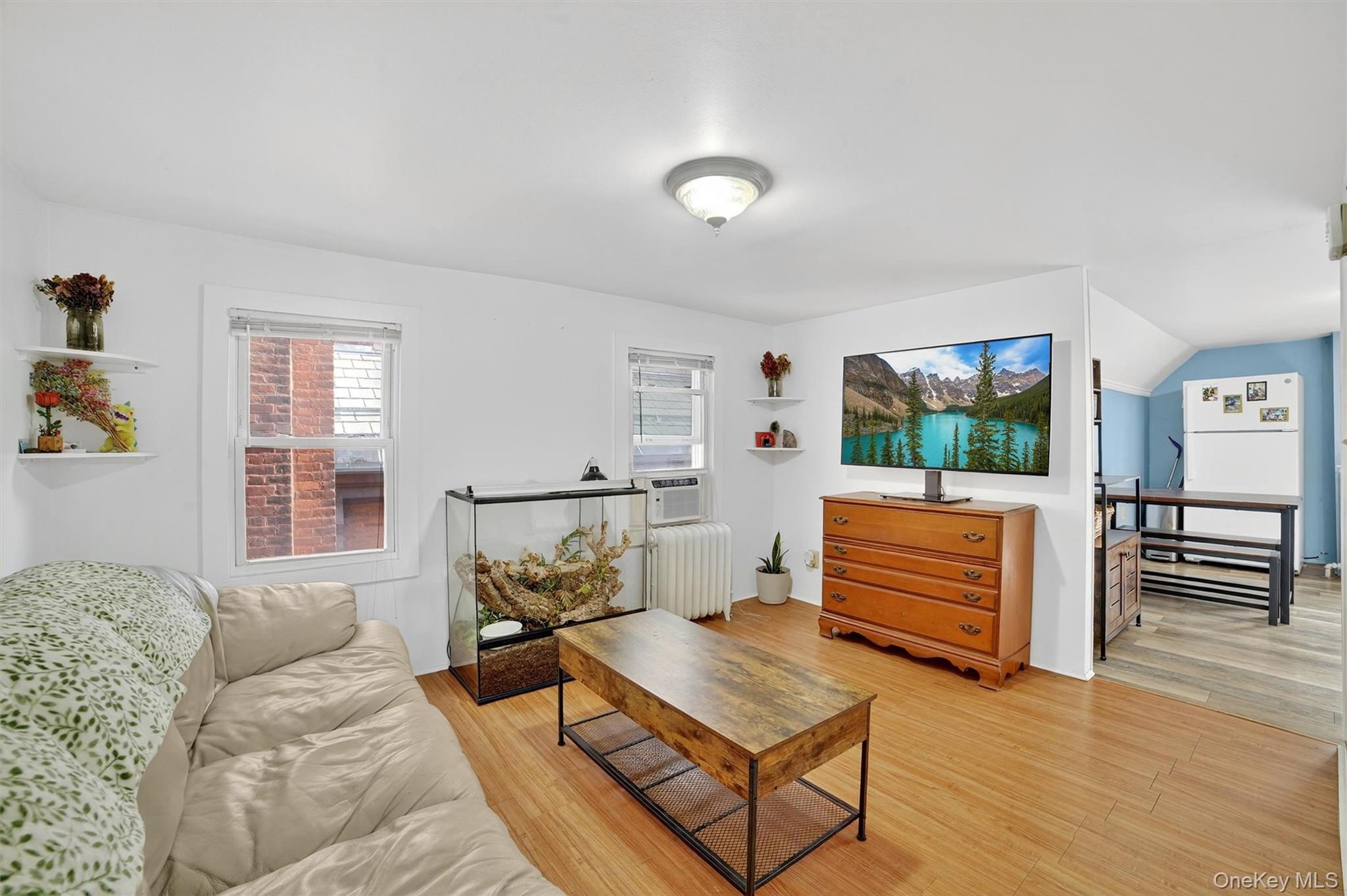 140 Beekman Avenue