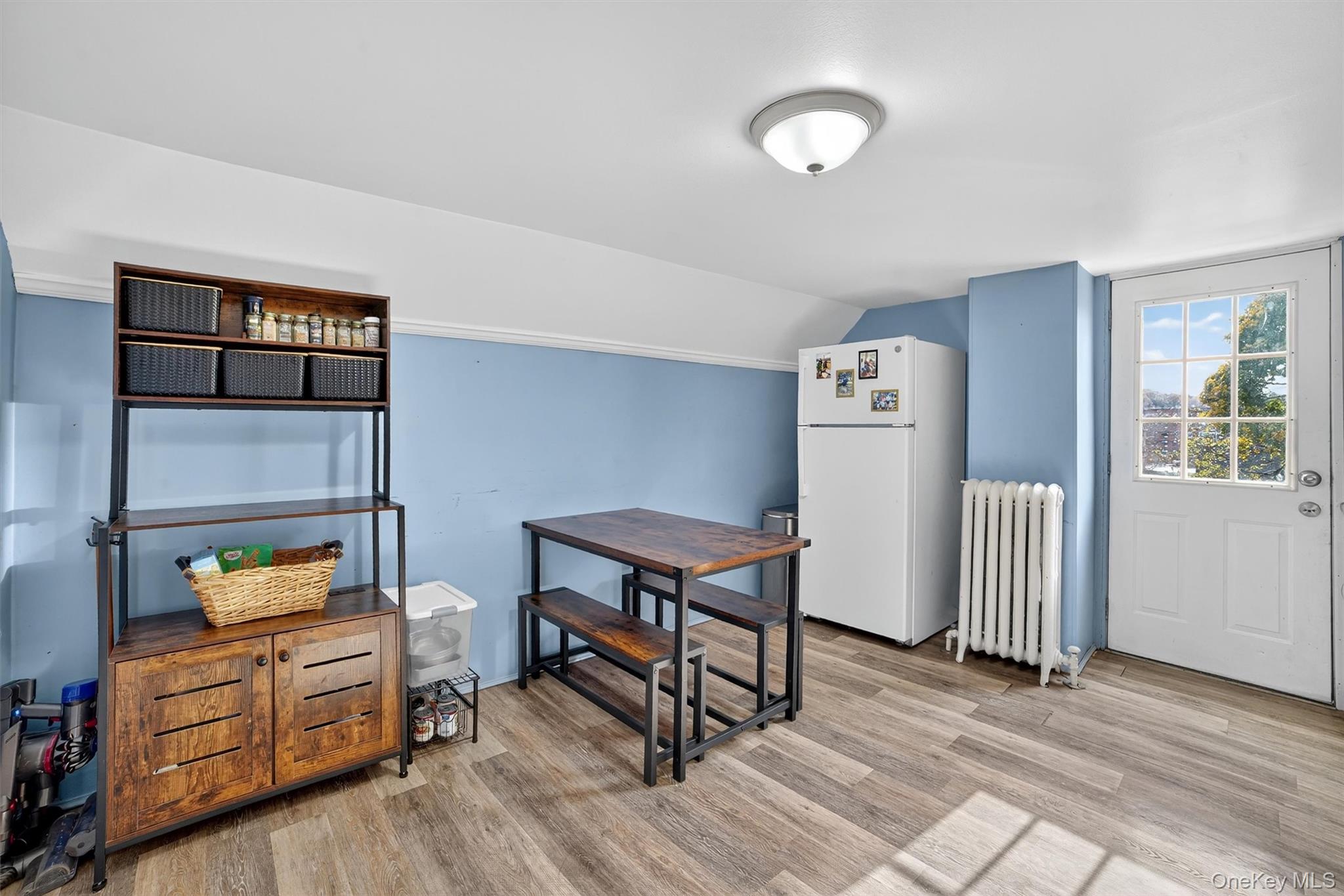 140 Beekman Avenue