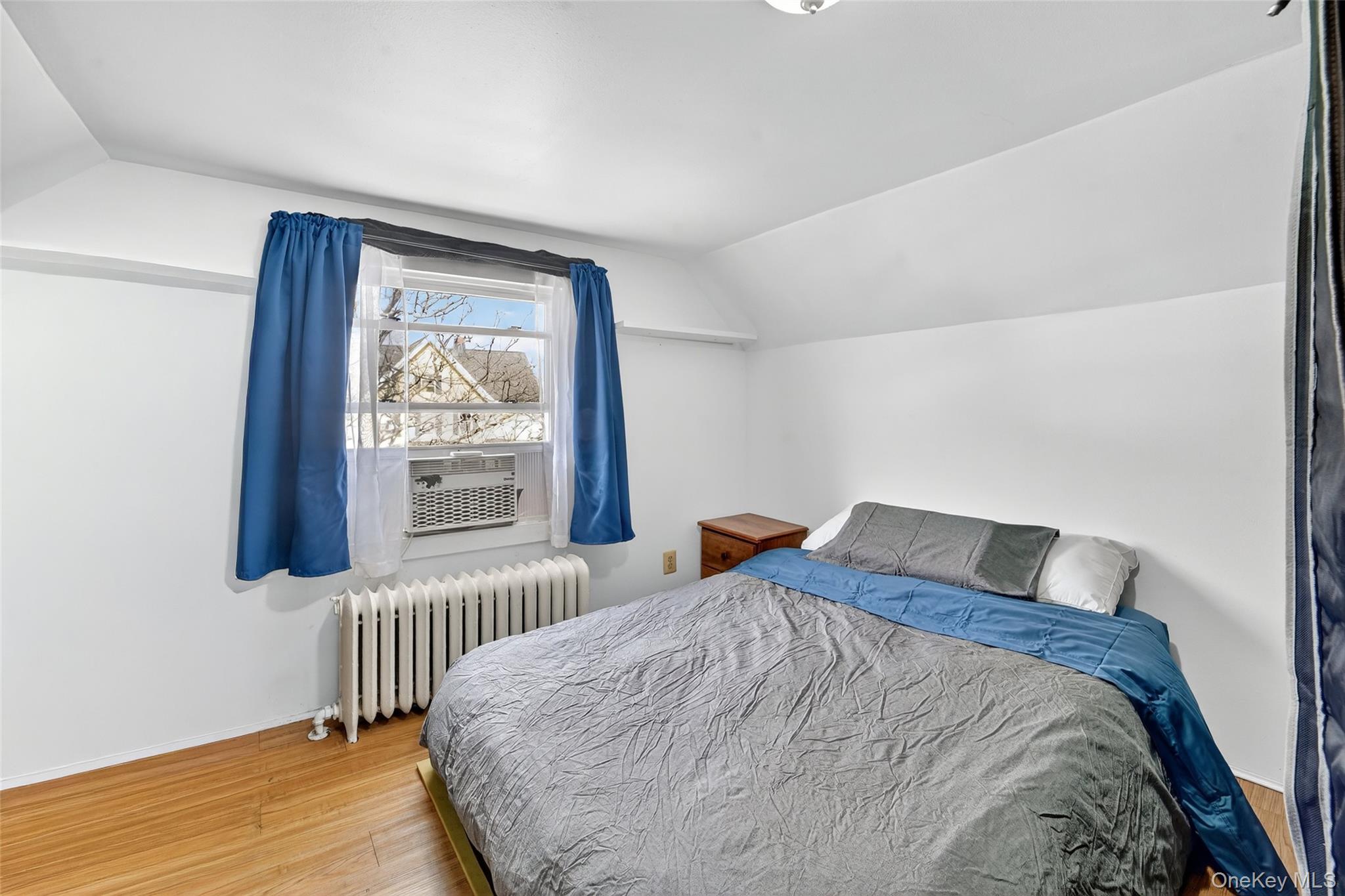 140 Beekman Avenue