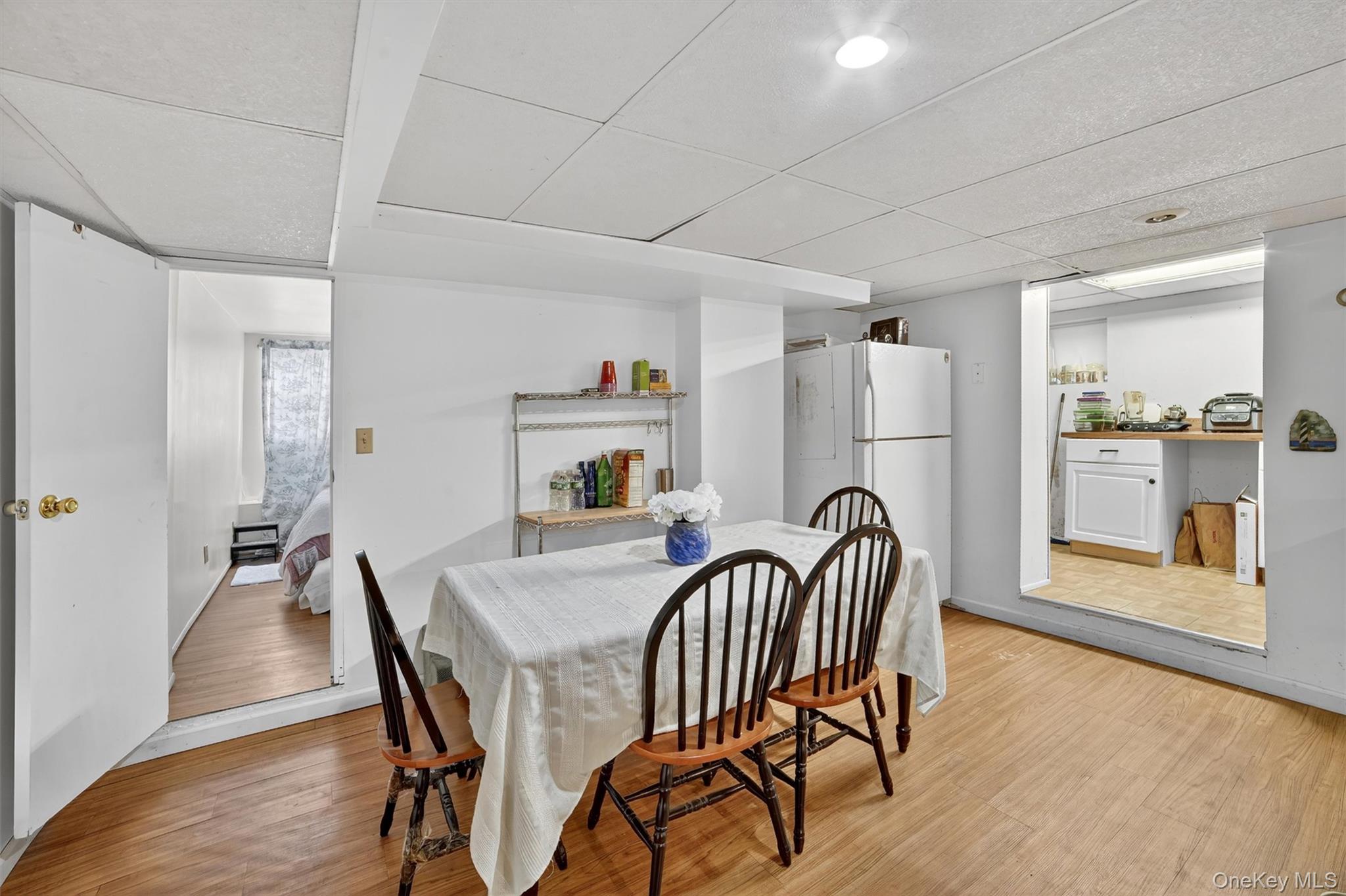 140 Beekman Avenue