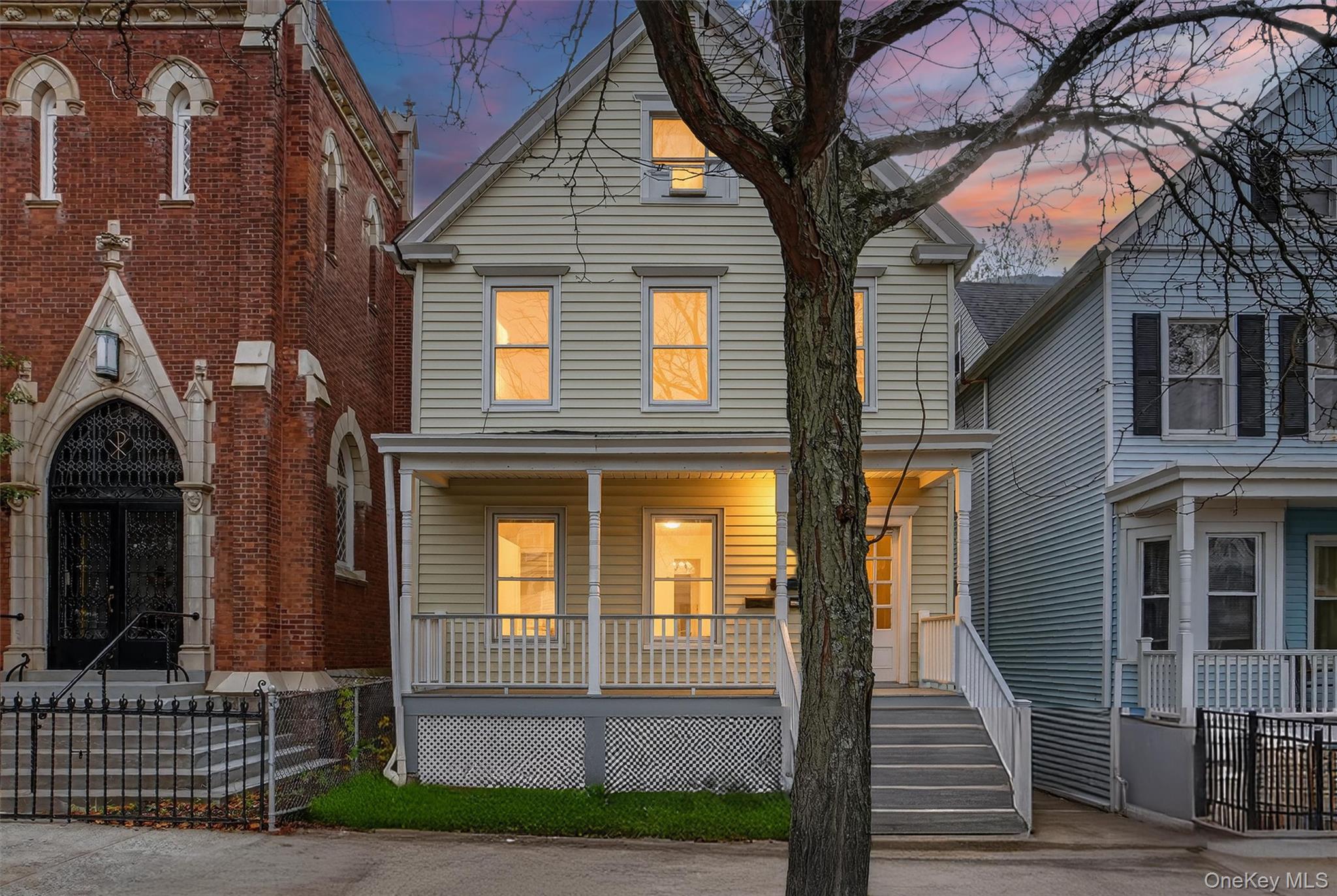 140 Beekman Avenue