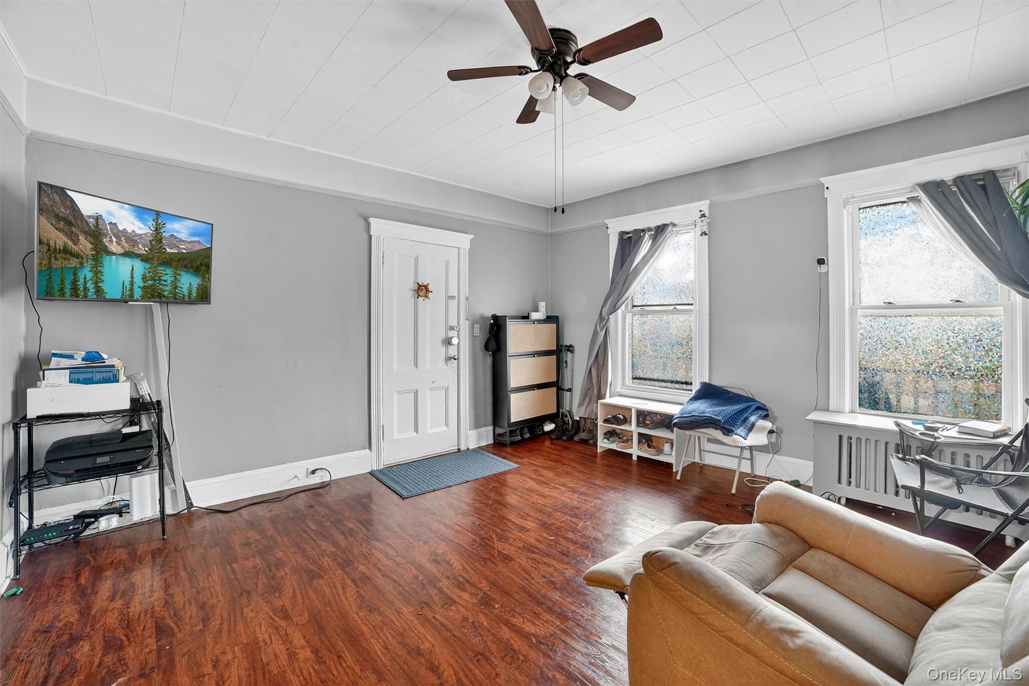 140 Beekman Avenue