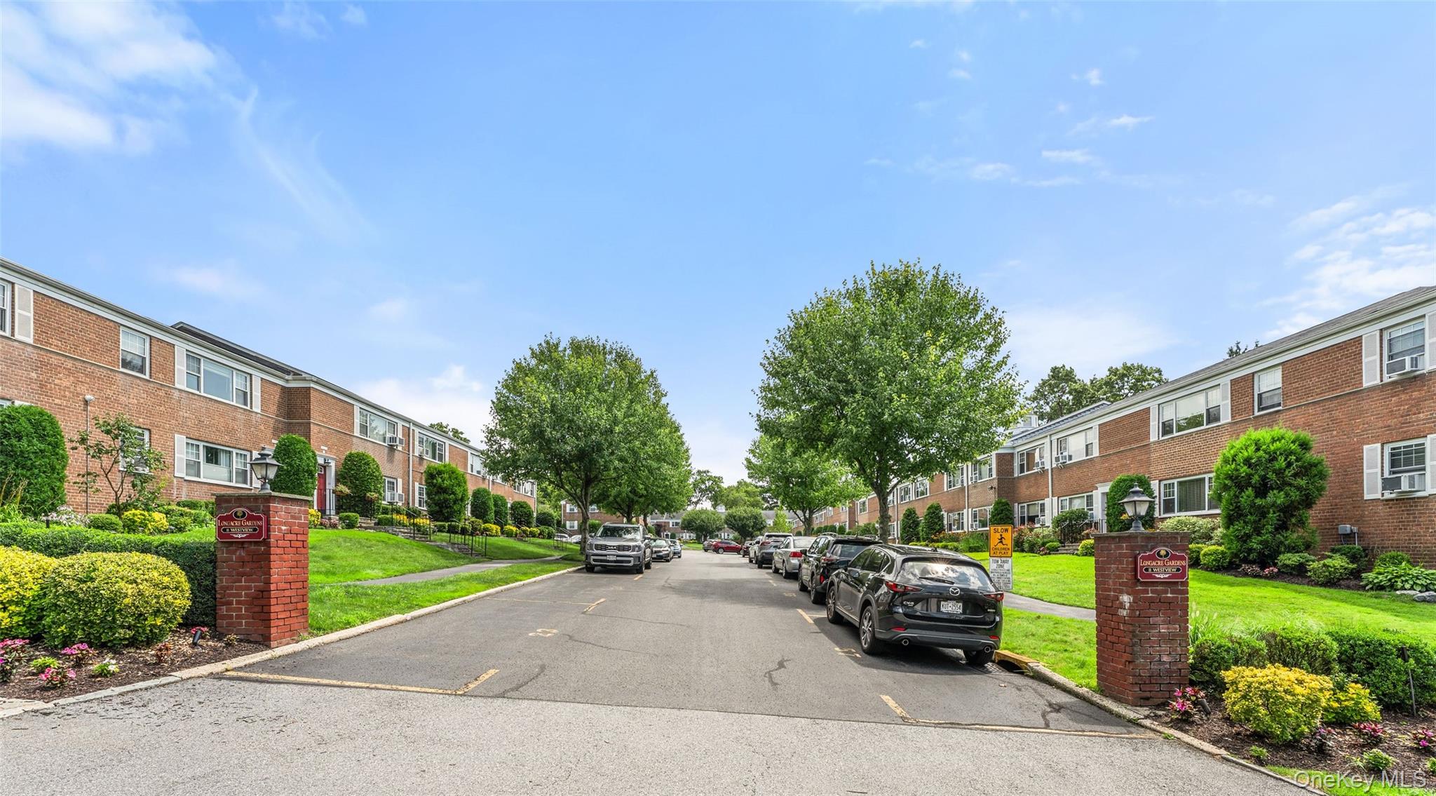 11 Westview Avenue Unit: 26-2