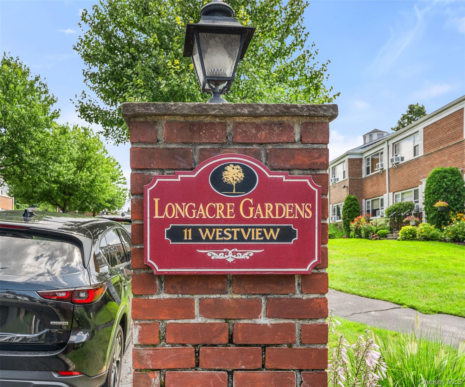 11 Westview Avenue Unit: 26-2