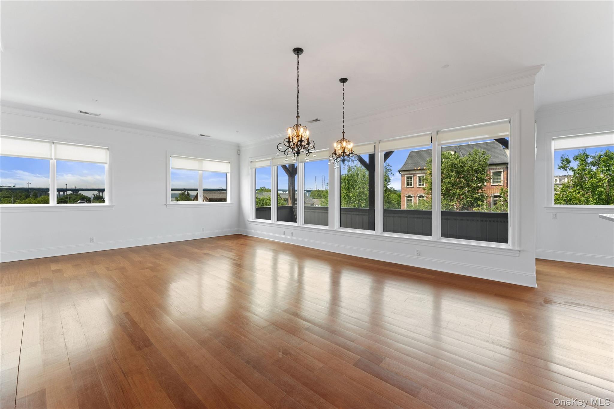 127 W Main Street Unit: 200